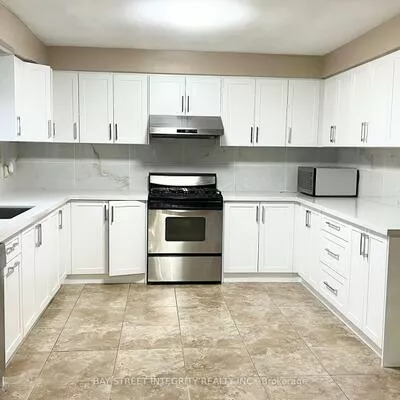 61, Morbank, Steeles, Toronto