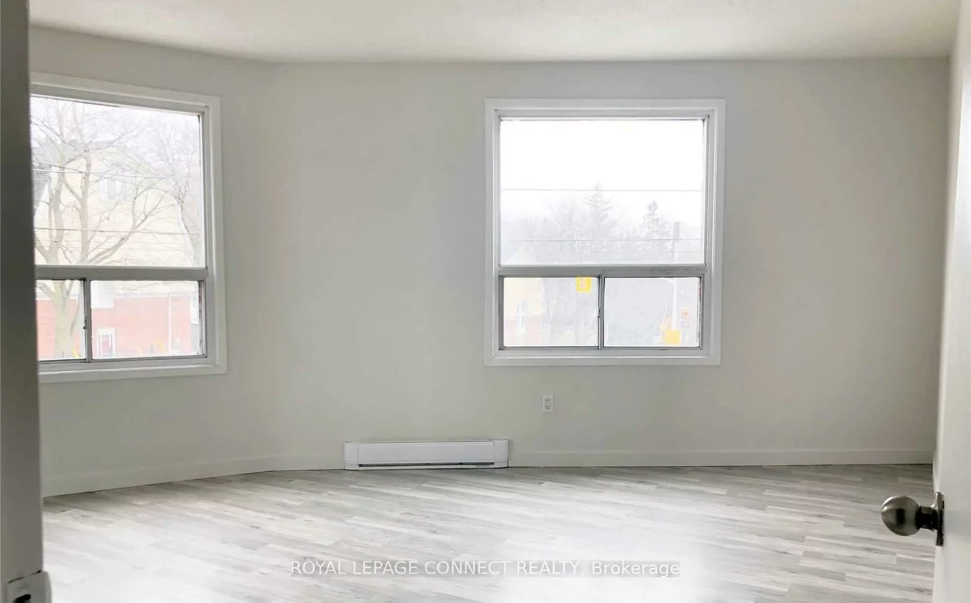 1736, Kingston, Birchcliffe-Cliffside, Toronto