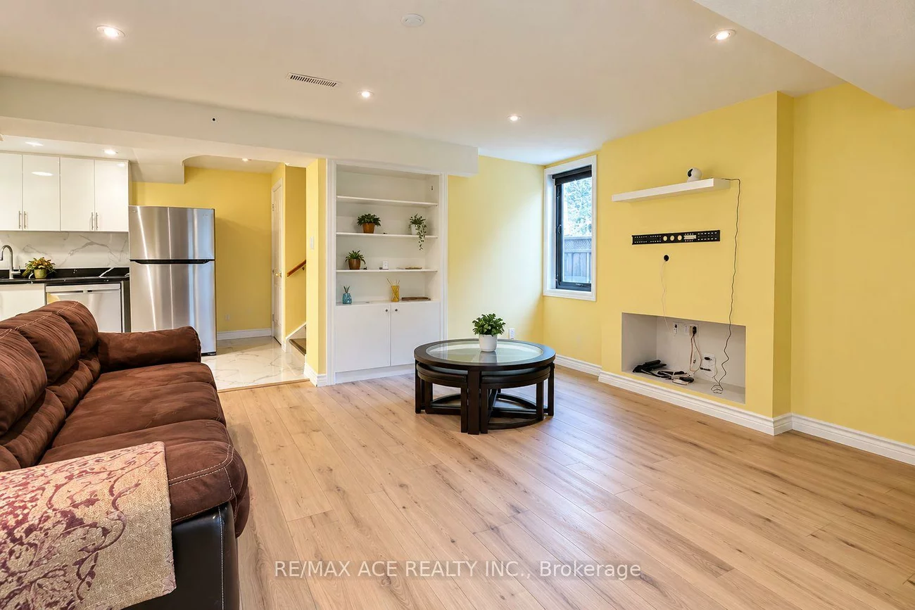 57, Steppingstone, Rouge E11, Toronto