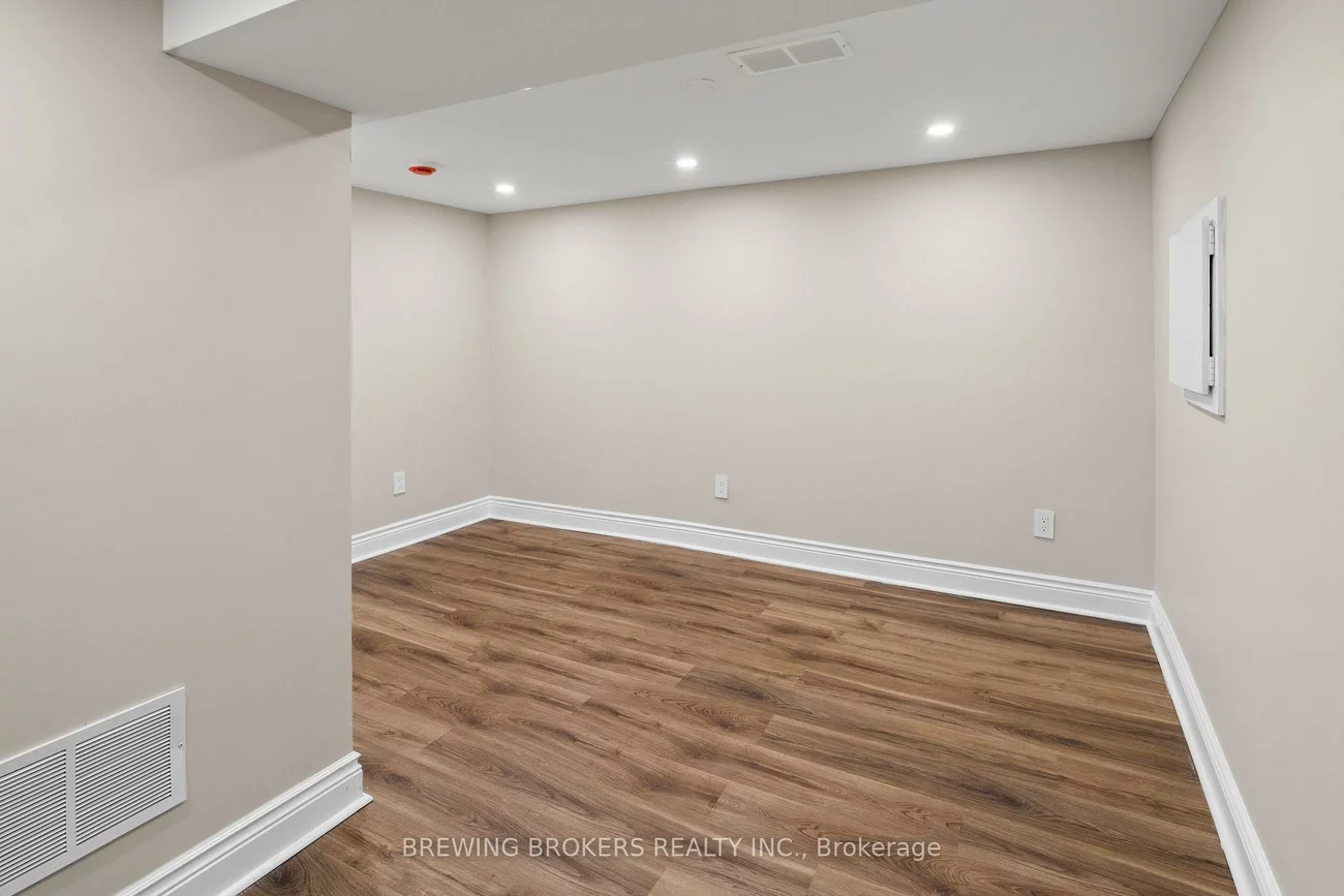 134, Fulton, Playter Estates-Danforth, Toronto