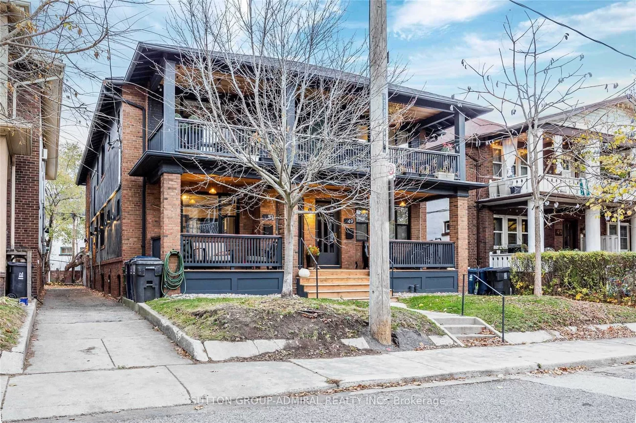 49, Wineva, The Beaches, Toronto