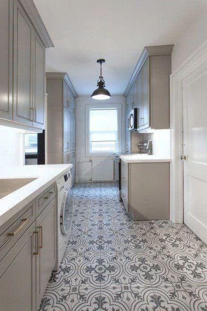 49, Wineva, The Beaches, Toronto
