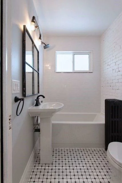 49, Wineva, The Beaches, Toronto