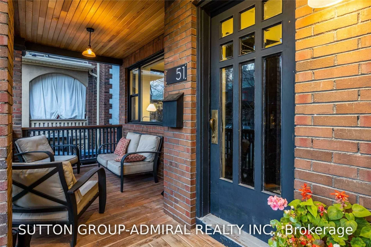 49, Wineva, The Beaches, Toronto