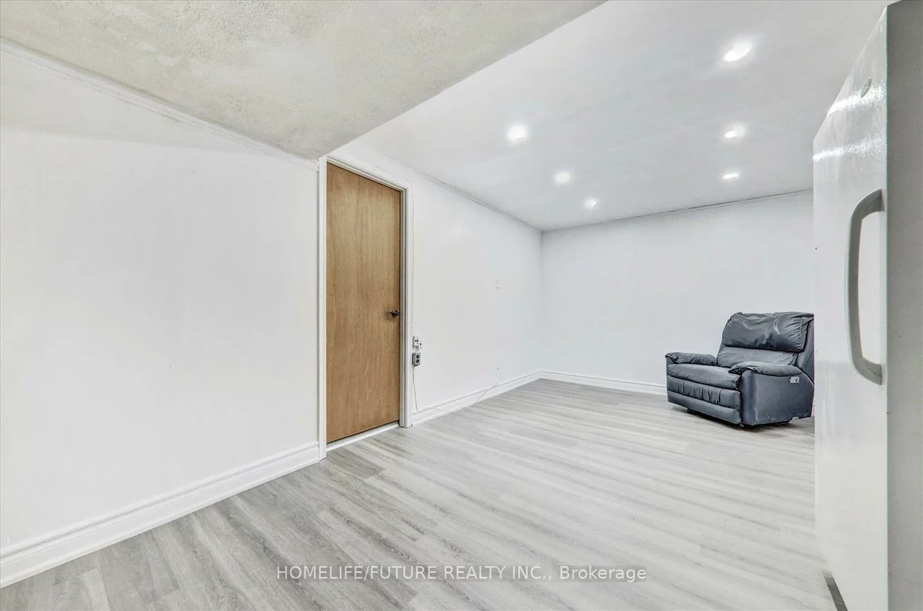 417, Painted Post, Woburn, Toronto