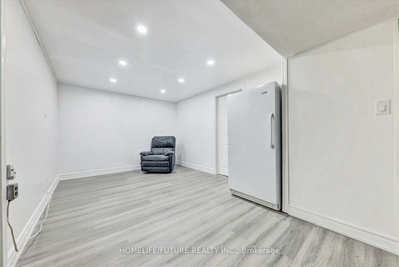 417, Painted Post, Woburn, Toronto