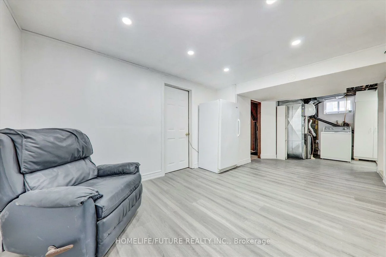 417, Painted Post, Woburn, Toronto