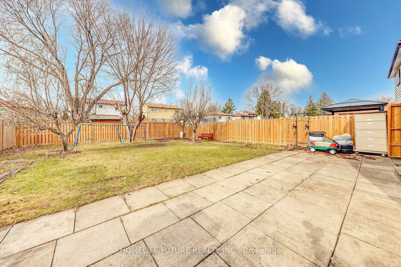 97, Dunsfold, Malvern, Toronto