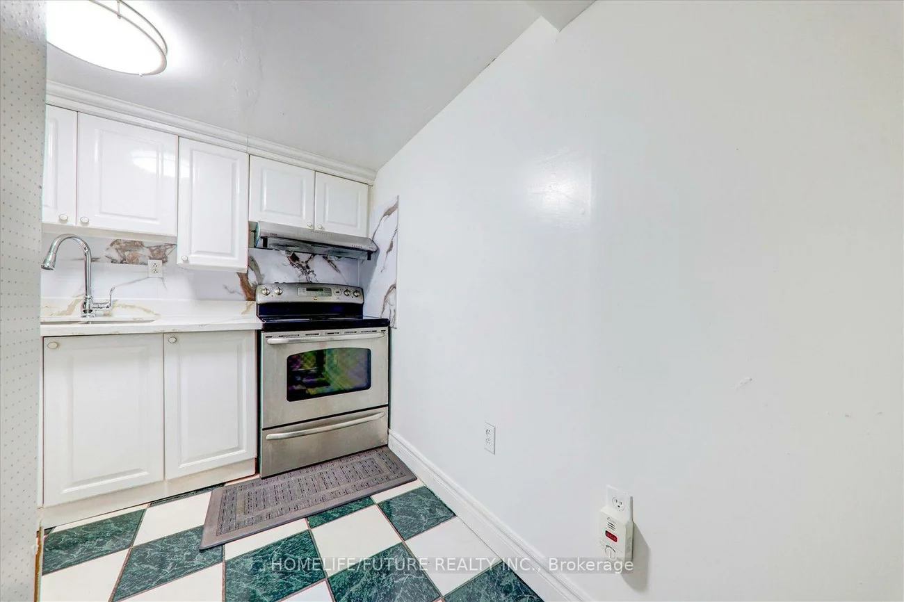 97, Dunsfold, Malvern, Toronto