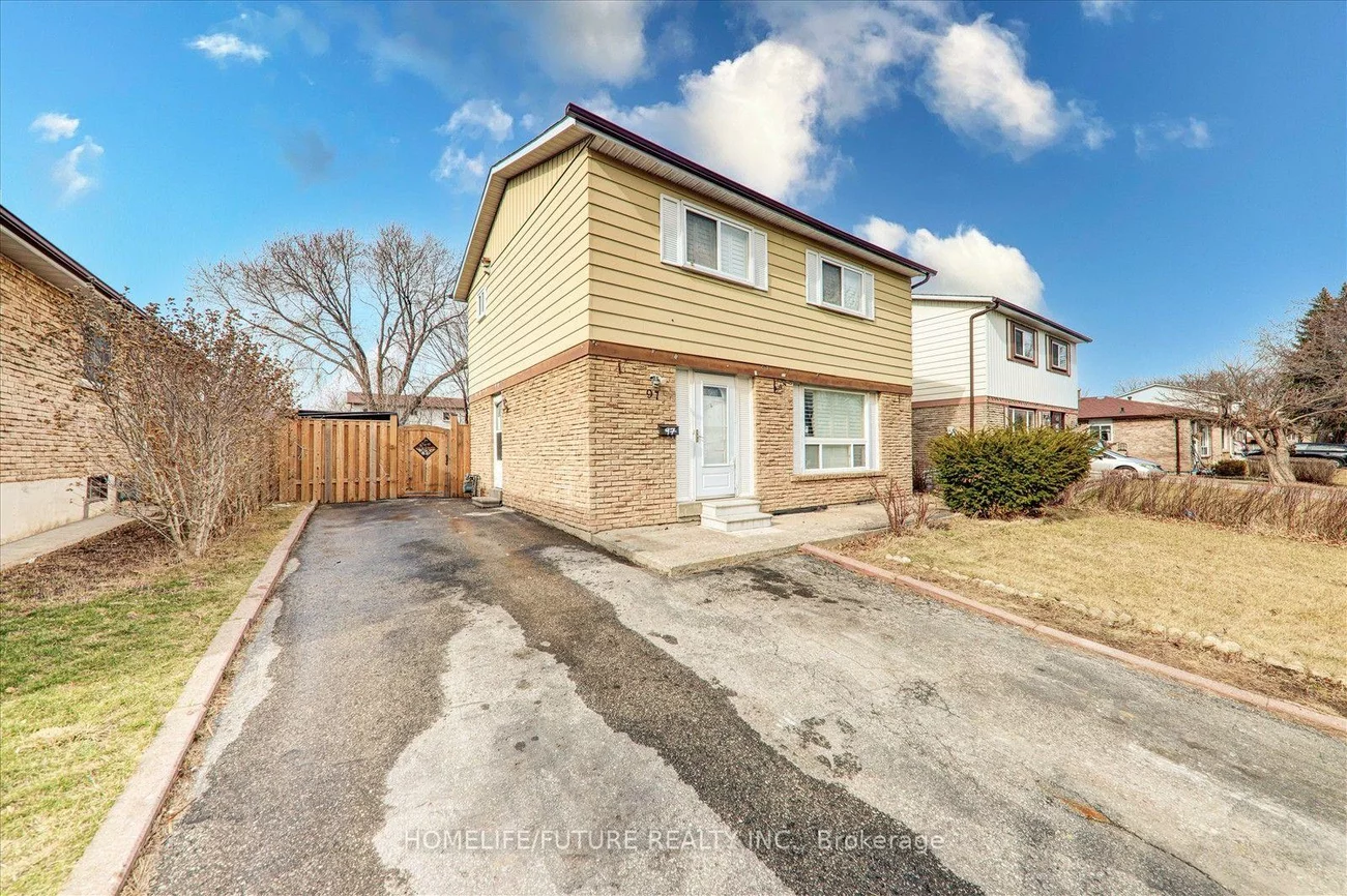 97, Dunsfold, Malvern, Toronto