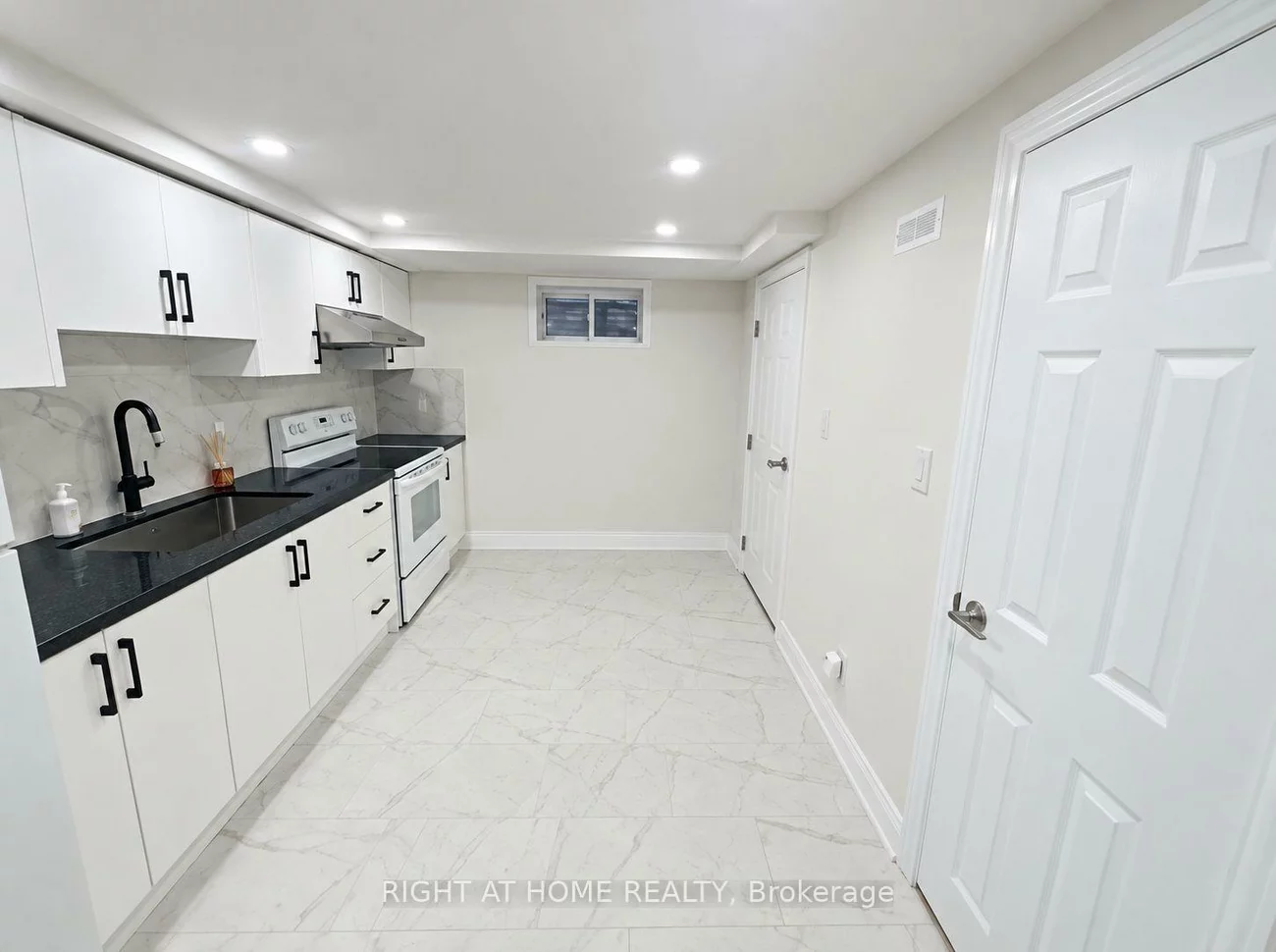59, Marblemount, Tam O'Shanter-Sullivan, Toronto