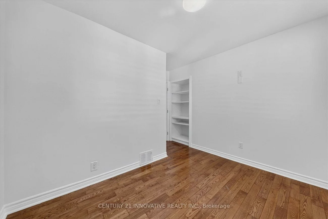 68, Cree, Cliffcrest, Toronto