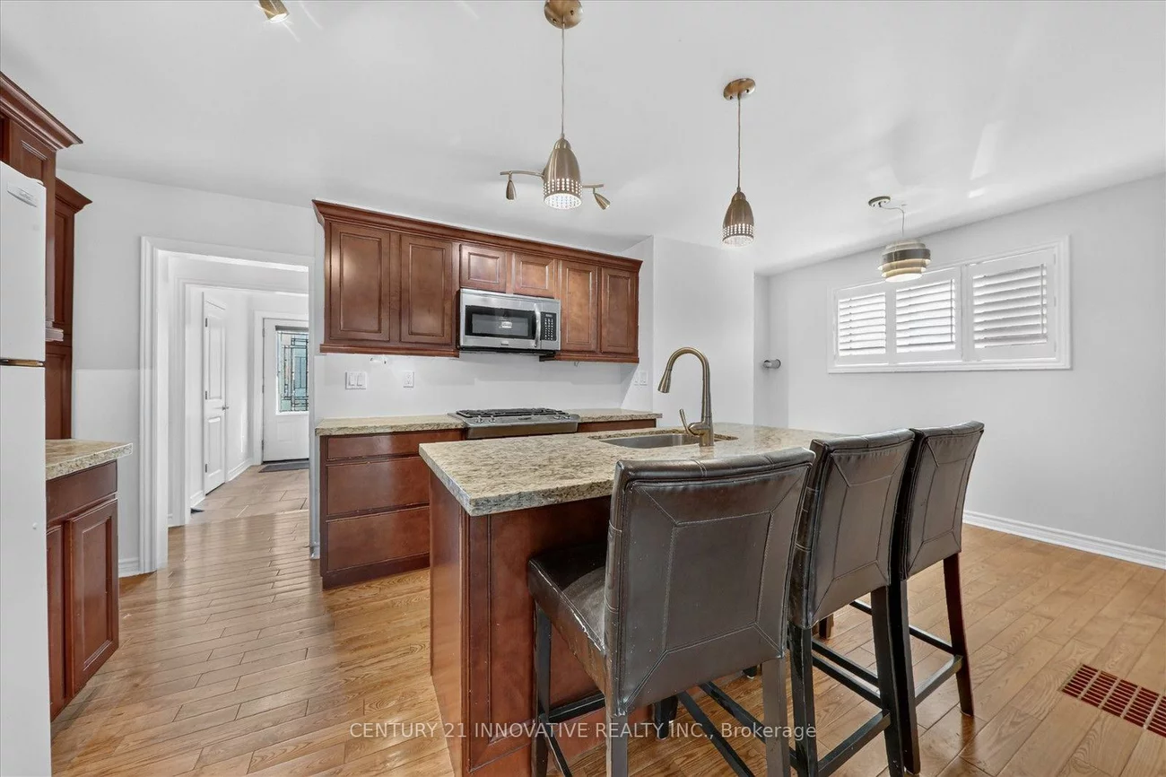 68, Cree, Cliffcrest, Toronto