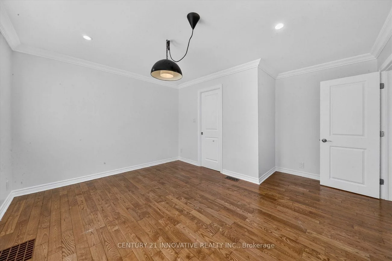 68, Cree, Cliffcrest, Toronto