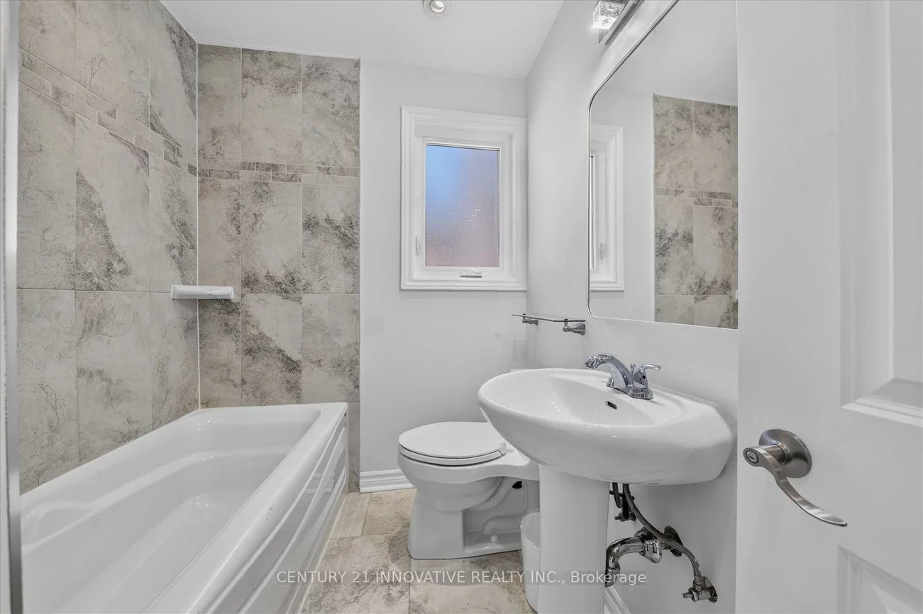 68, Cree, Cliffcrest, Toronto
