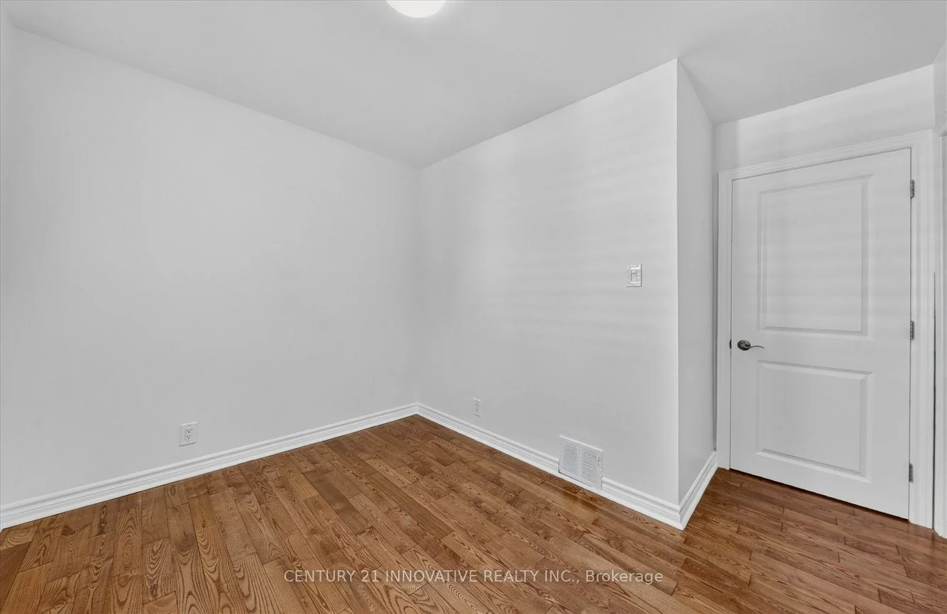 68, Cree, Cliffcrest, Toronto