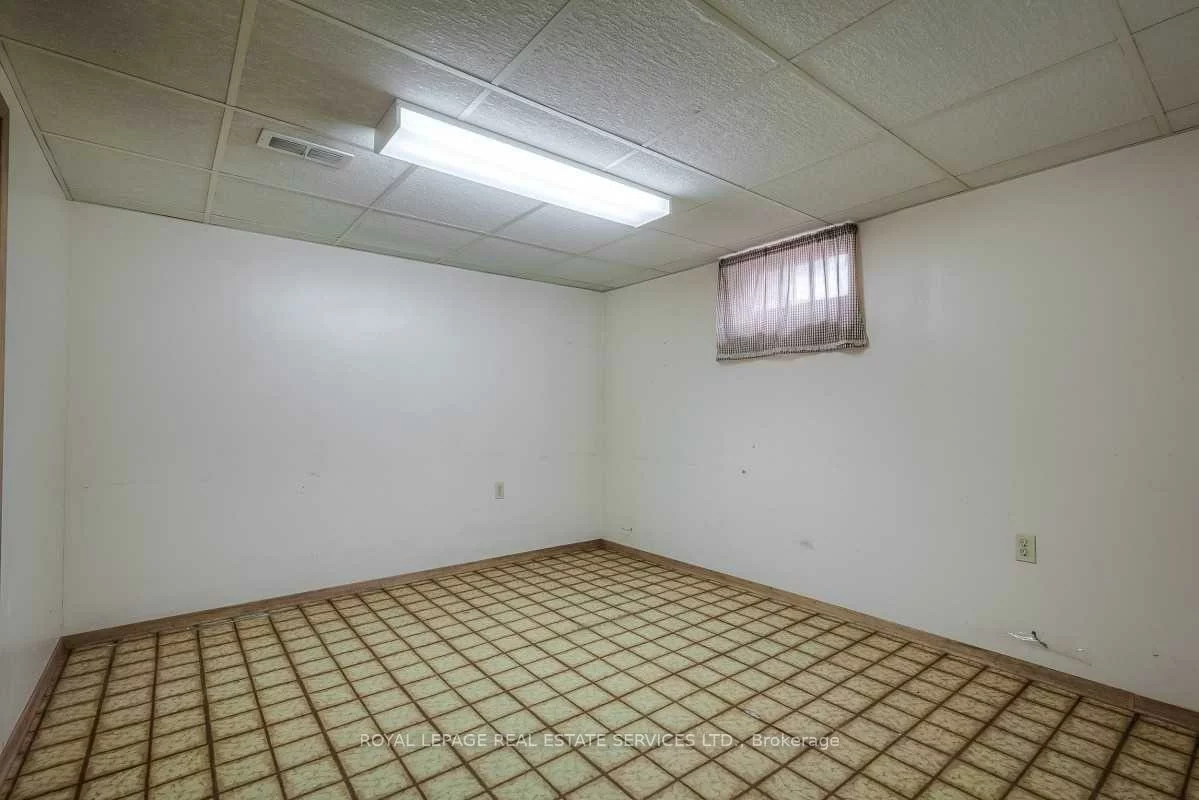 12, Coniston, Clairlea-Birchmount, Toronto