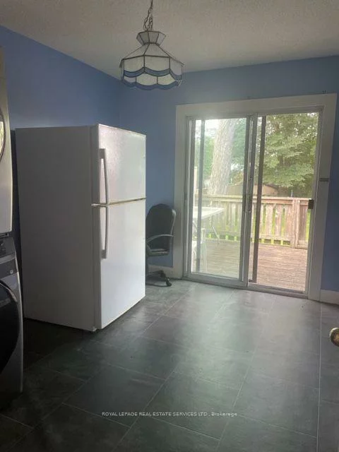 12, Coniston, Clairlea-Birchmount, Toronto