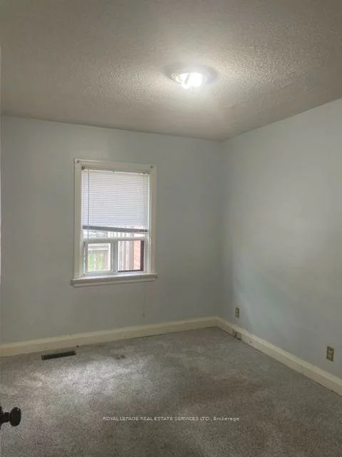12, Coniston, Clairlea-Birchmount, Toronto