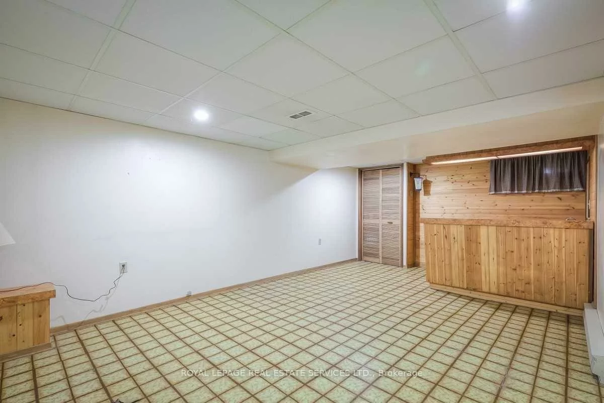 12, Coniston, Clairlea-Birchmount, Toronto