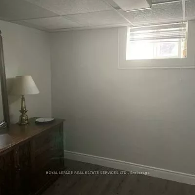 12, Coniston, Clairlea-Birchmount, Toronto