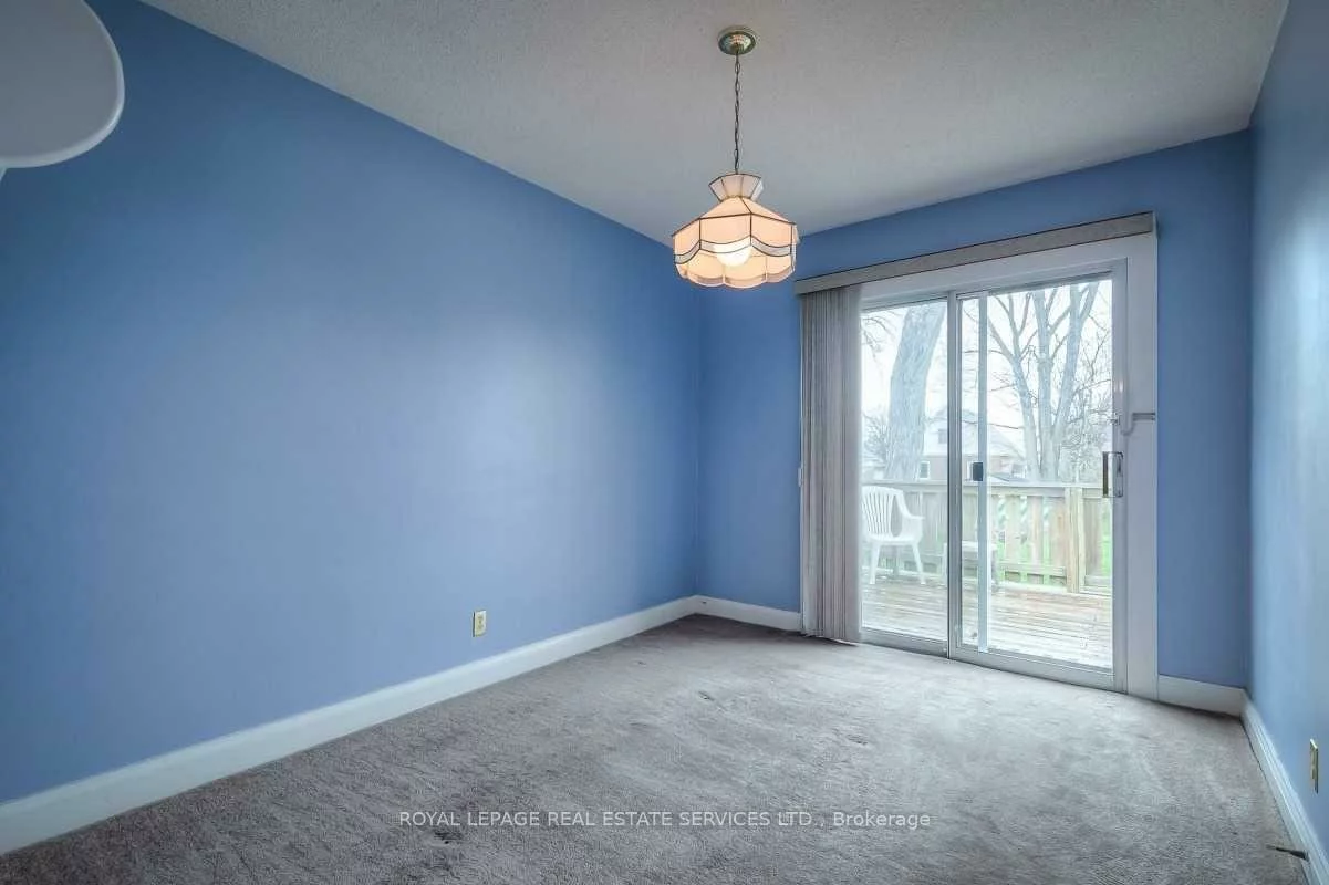 12, Coniston, Clairlea-Birchmount, Toronto