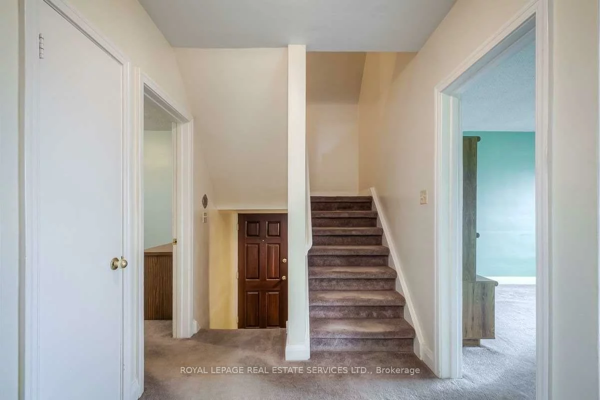 12, Coniston, Clairlea-Birchmount, Toronto