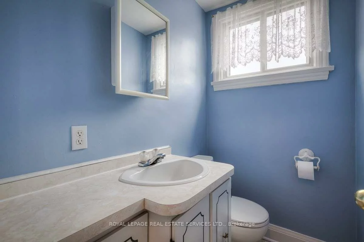 12, Coniston, Clairlea-Birchmount, Toronto