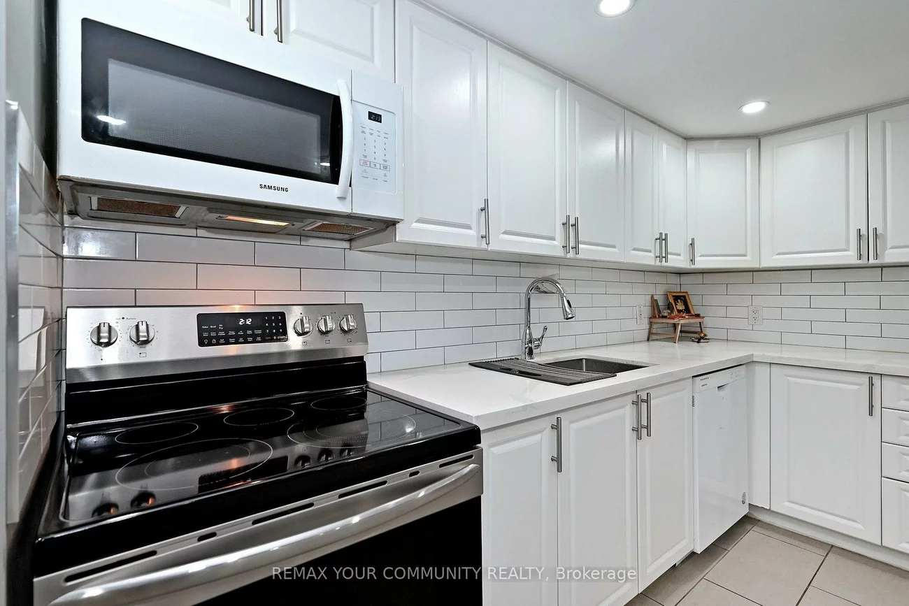 14, Misthollow, Morningside, Toronto