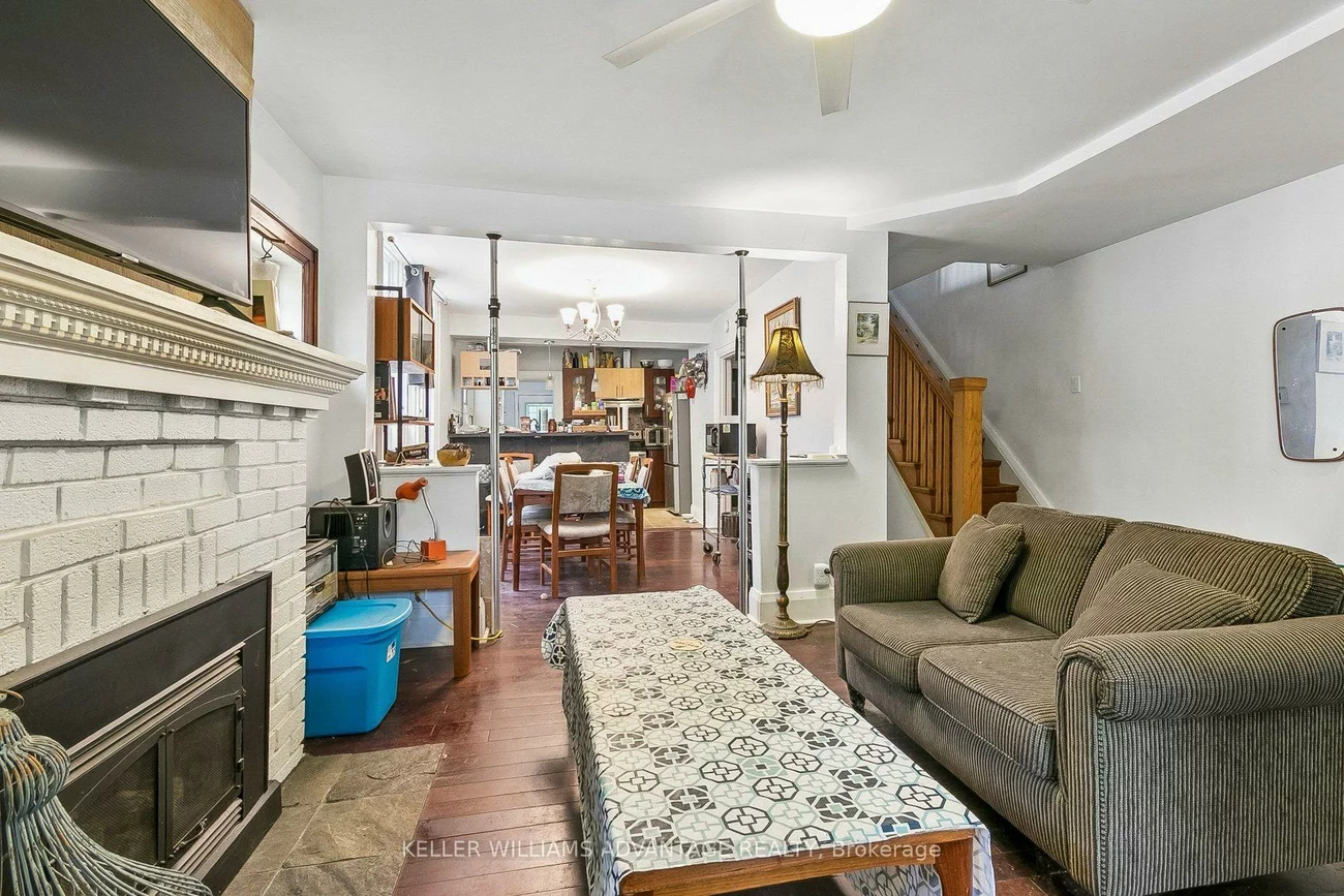 585, Woodbine, East End-Danforth, Toronto