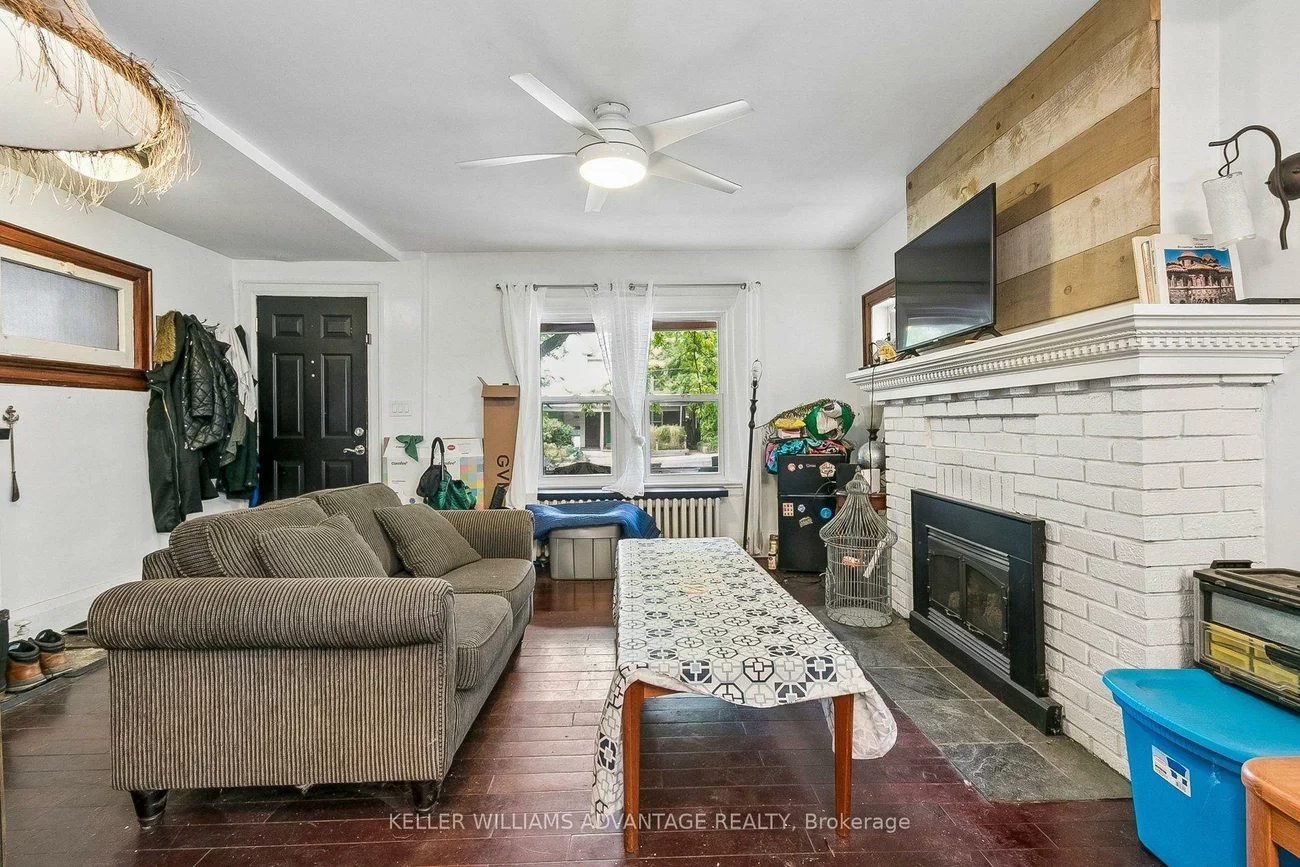 585, Woodbine, East End-Danforth, Toronto