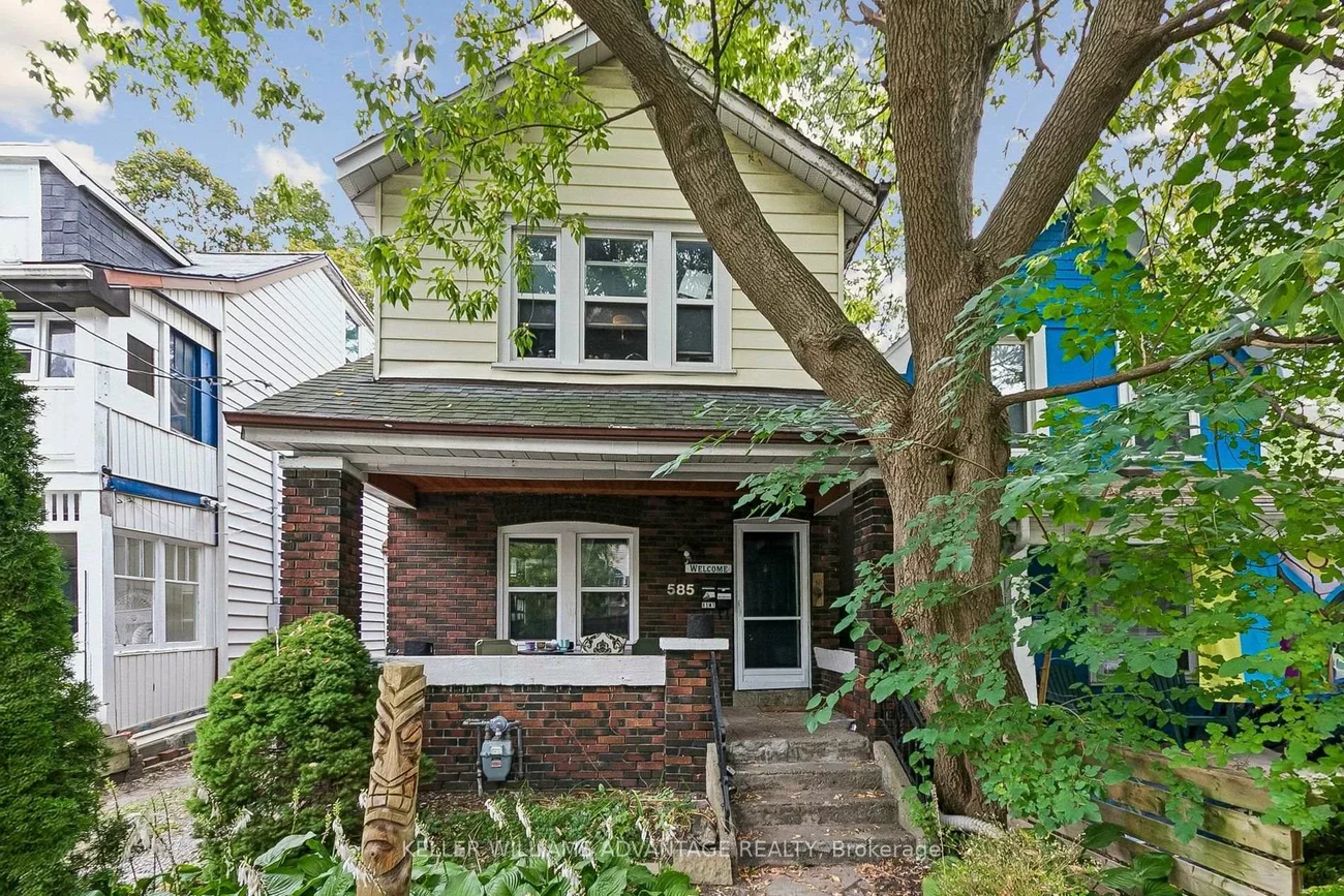 585, Woodbine, East End-Danforth, Toronto