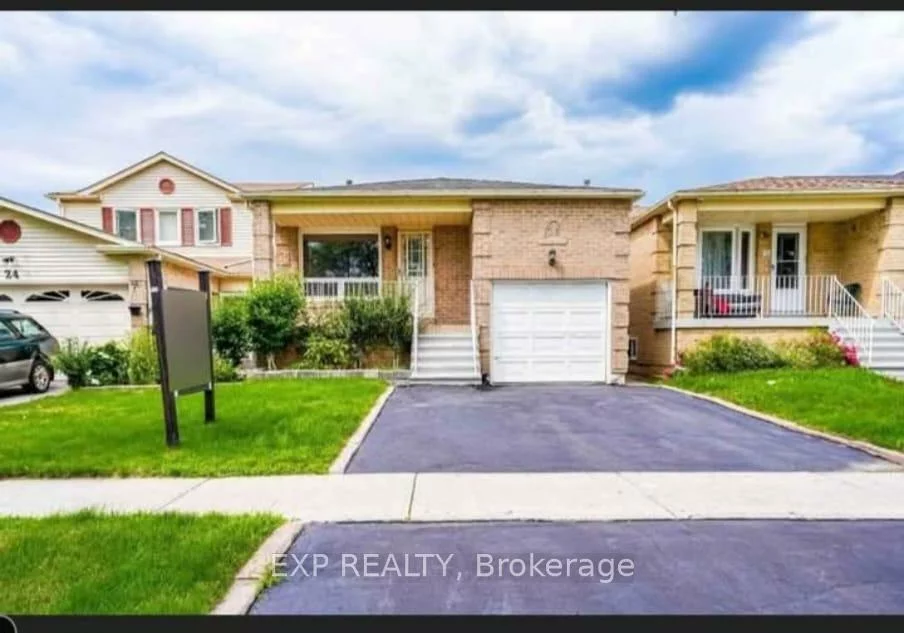 26, Greenleaf, Malvern, Toronto