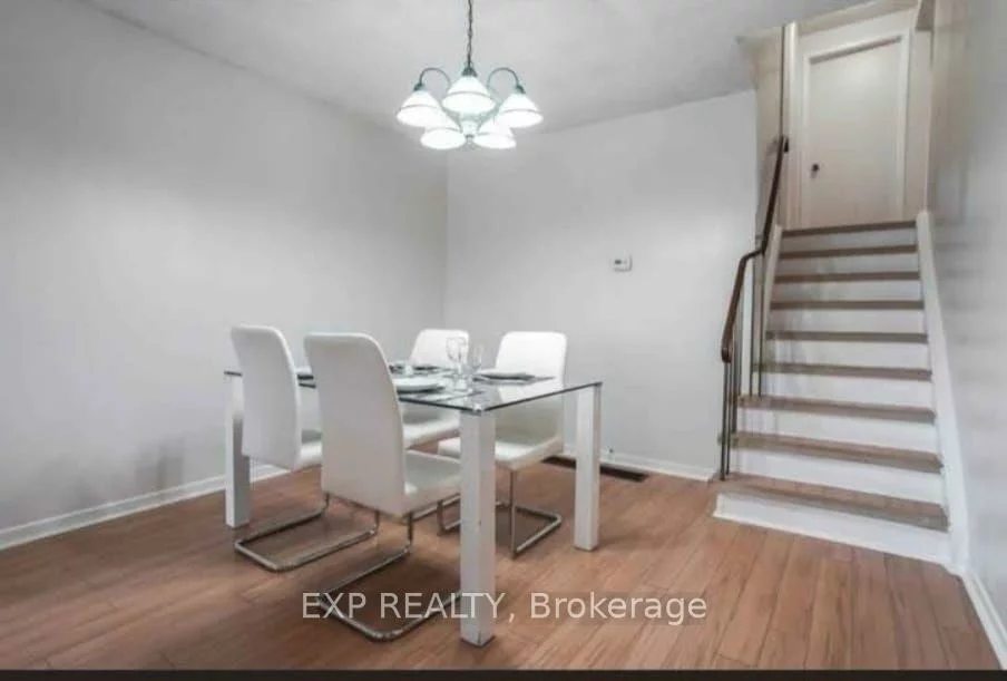 26, Greenleaf, Malvern, Toronto