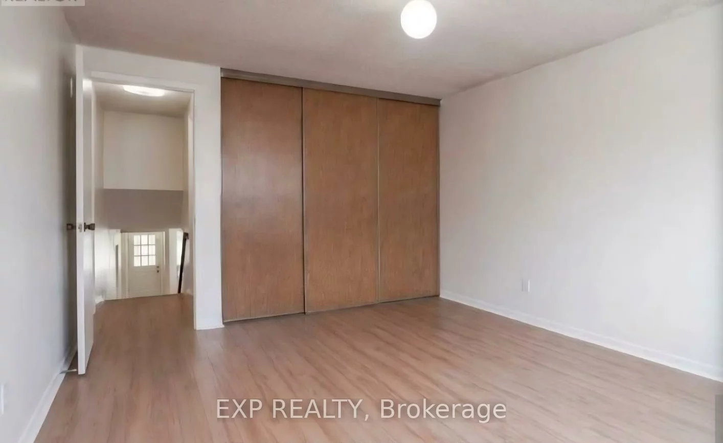 26, Greenleaf, Malvern, Toronto