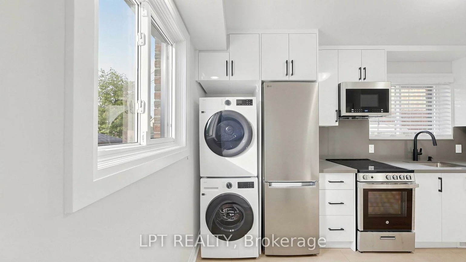 477a, Cosburn, Danforth Village-East York, Toronto