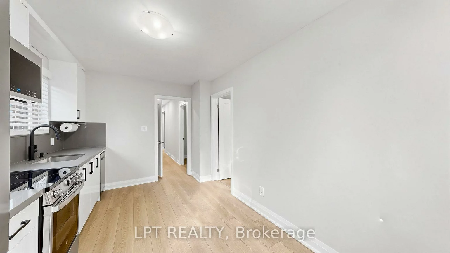 477a, Cosburn, Danforth Village-East York, Toronto