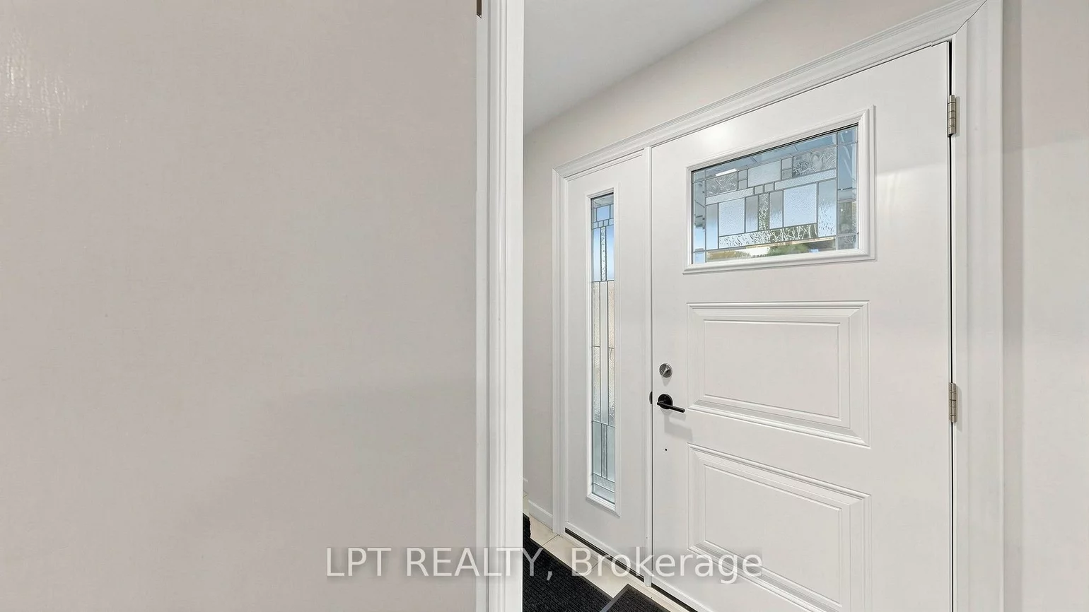 477a, Cosburn, Danforth Village-East York, Toronto