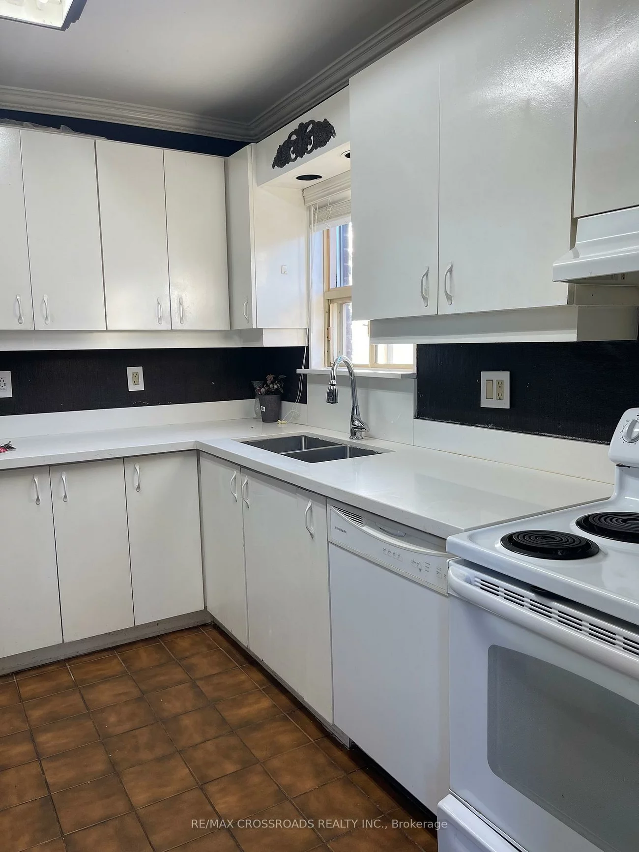56, Harris Park, Clairlea-Birchmount, Toronto