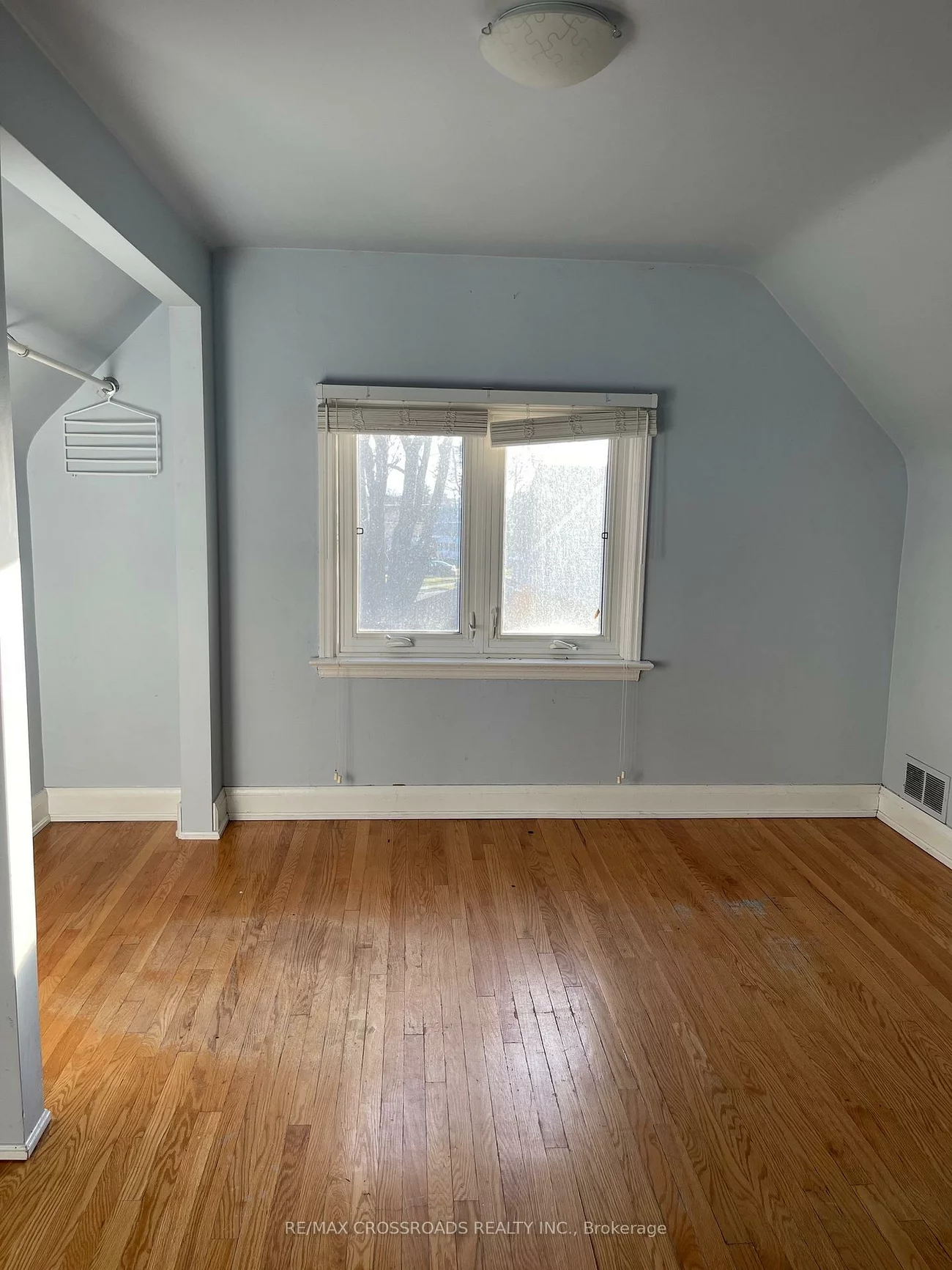 56, Harris Park, Clairlea-Birchmount, Toronto