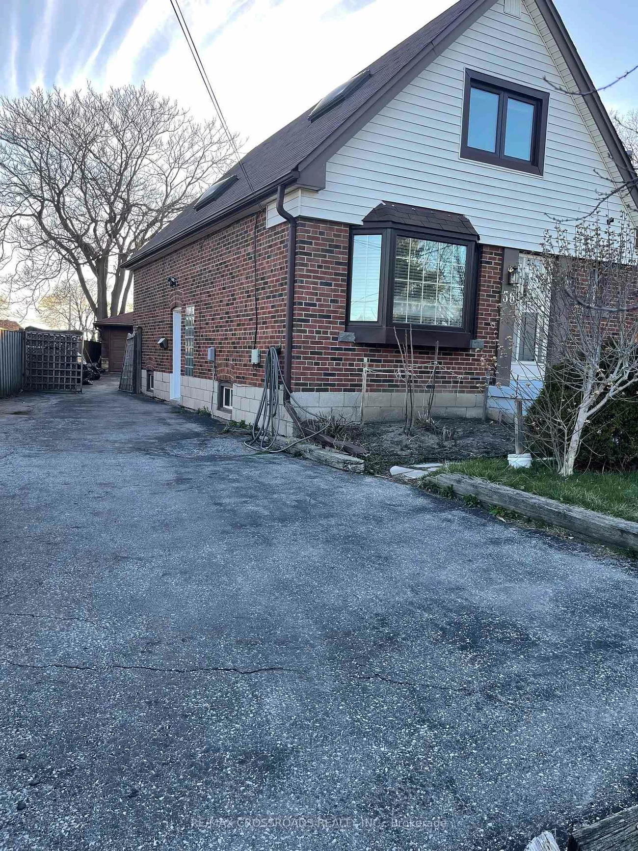 56, Harris Park, Clairlea-Birchmount, Toronto