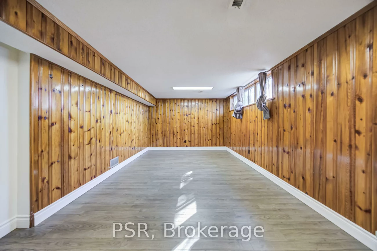 53, Marcos, Bendale, Toronto