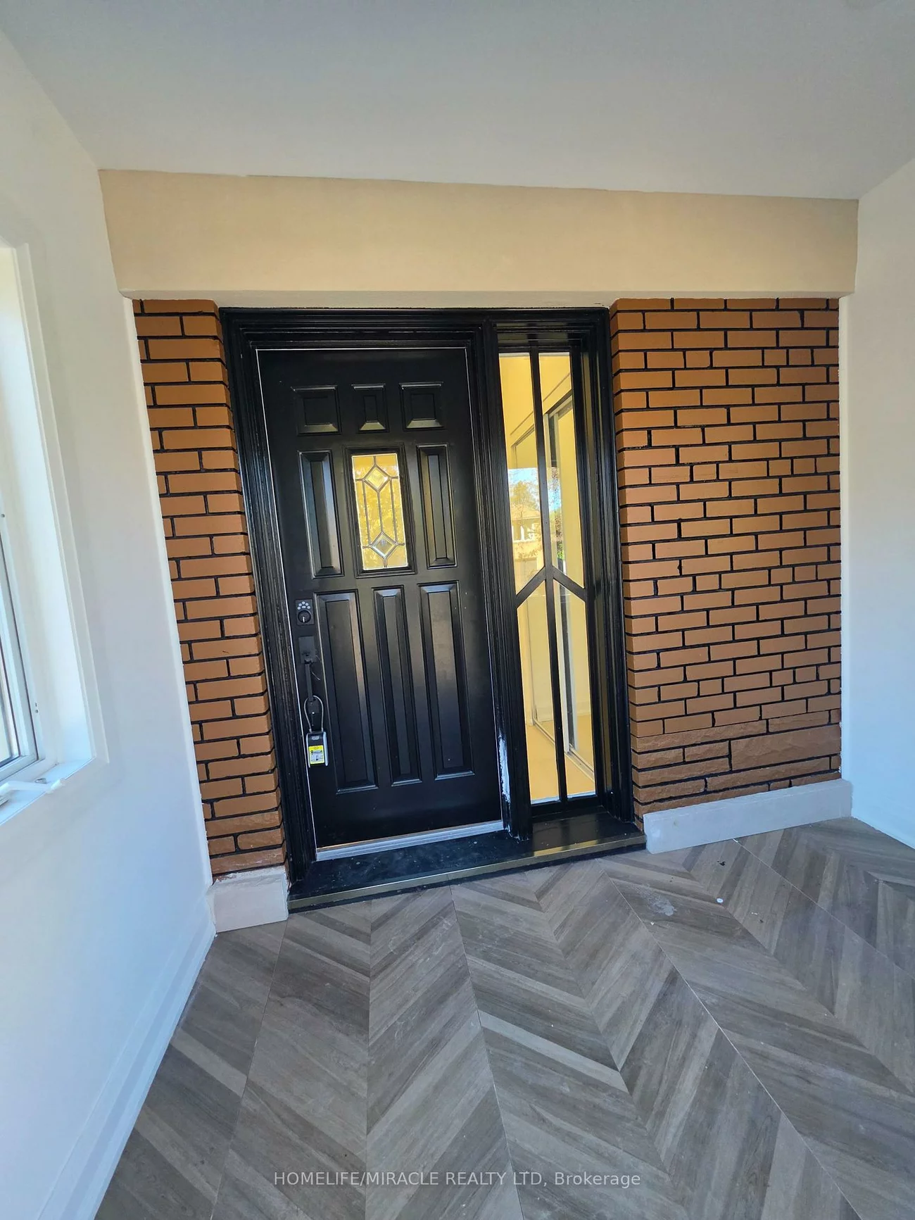 22, Rossander, Bendale, Toronto