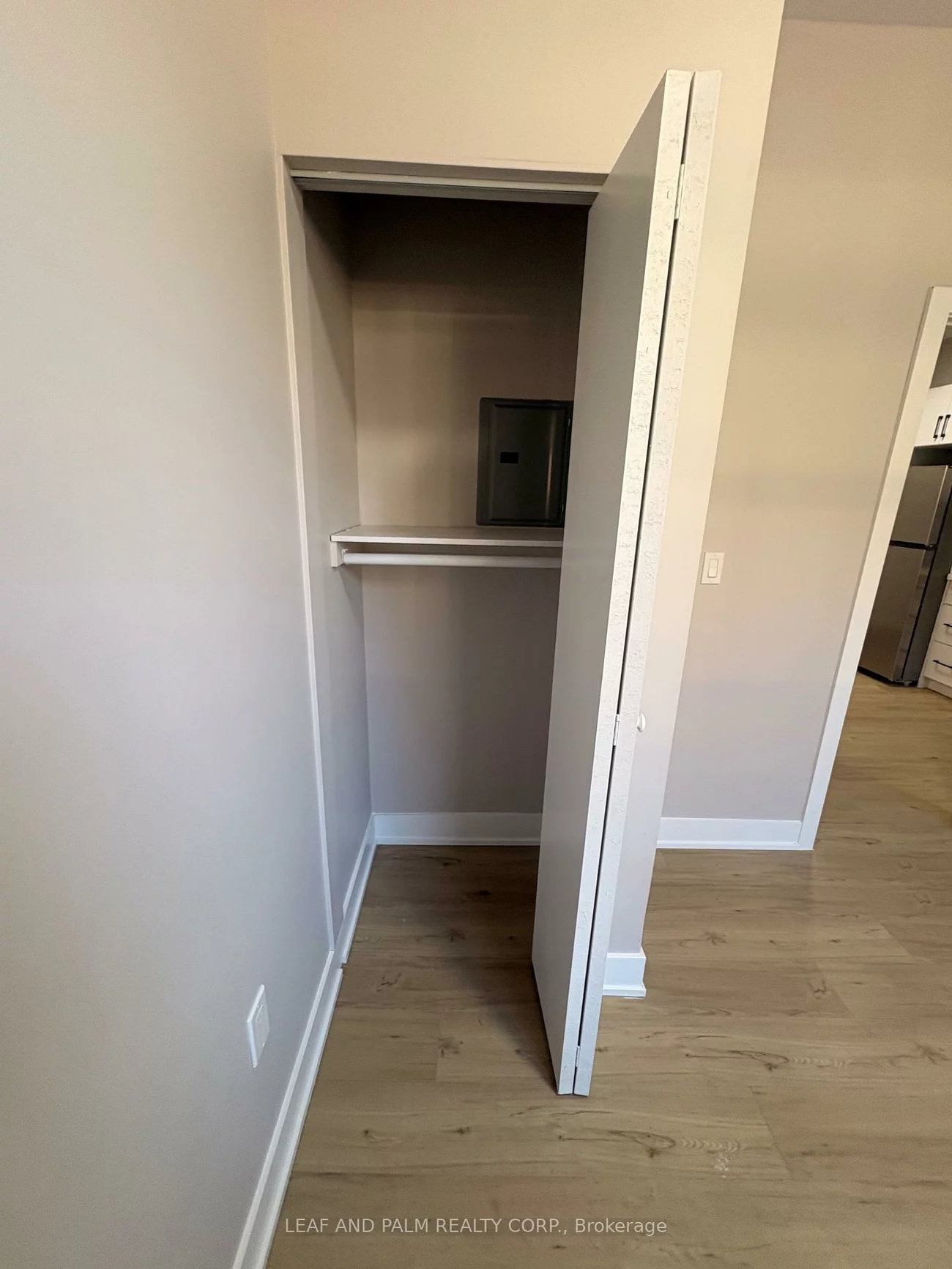 1689, Victoria Pk, Wexford-Maryvale, Toronto