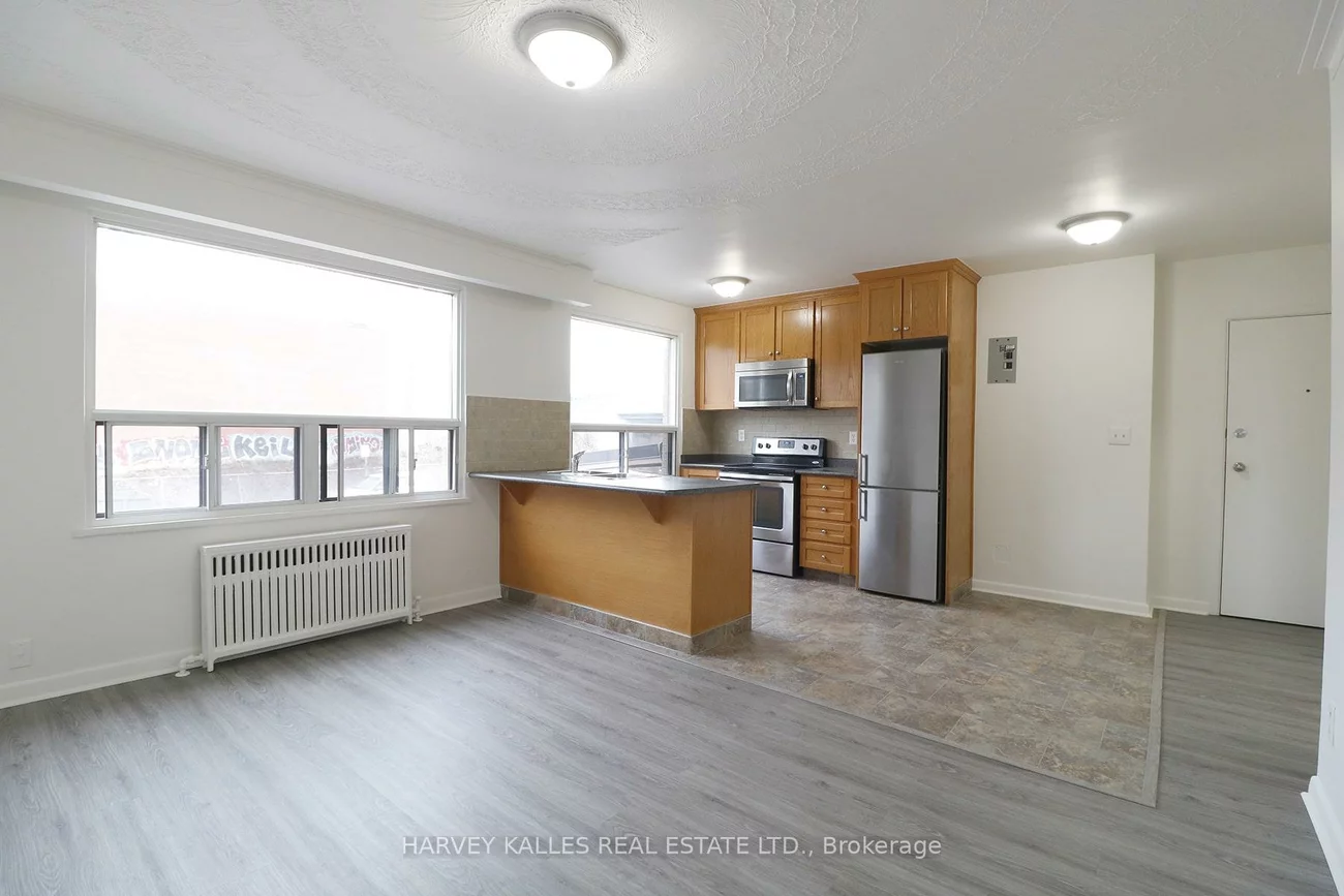 500, Gilbert, Caledonia-Fairbank, Toronto