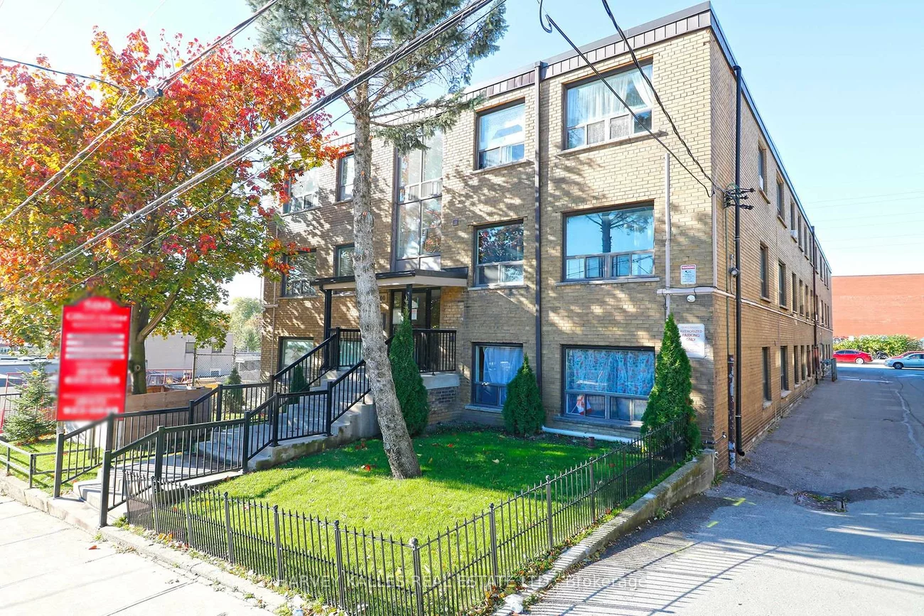 500, Gilbert, Caledonia-Fairbank, Toronto