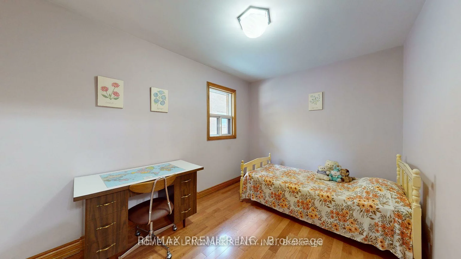 24, Highview, Downsview-Roding-CFB, Toronto