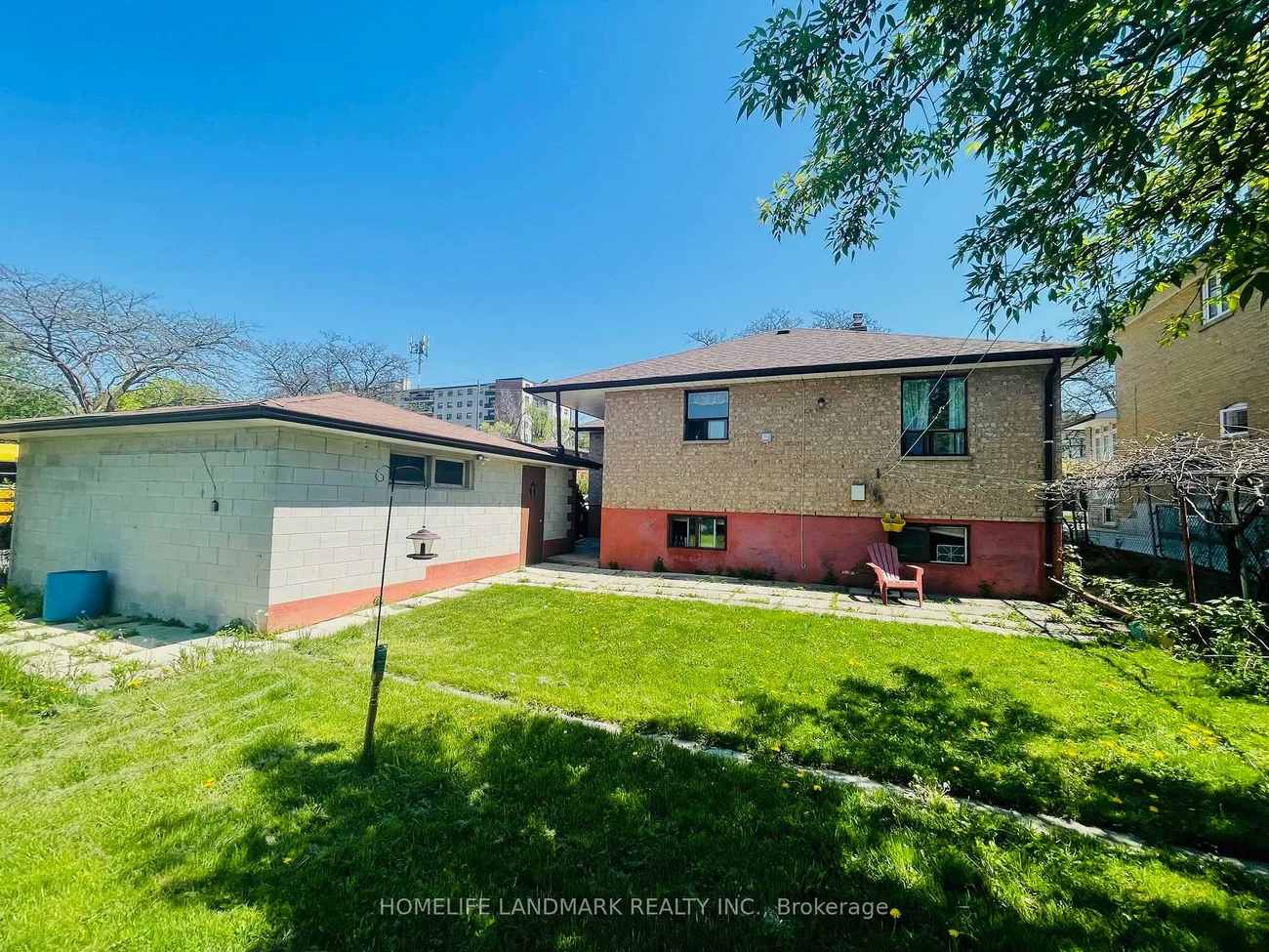 24, Highview, Downsview-Roding-CFB, Toronto