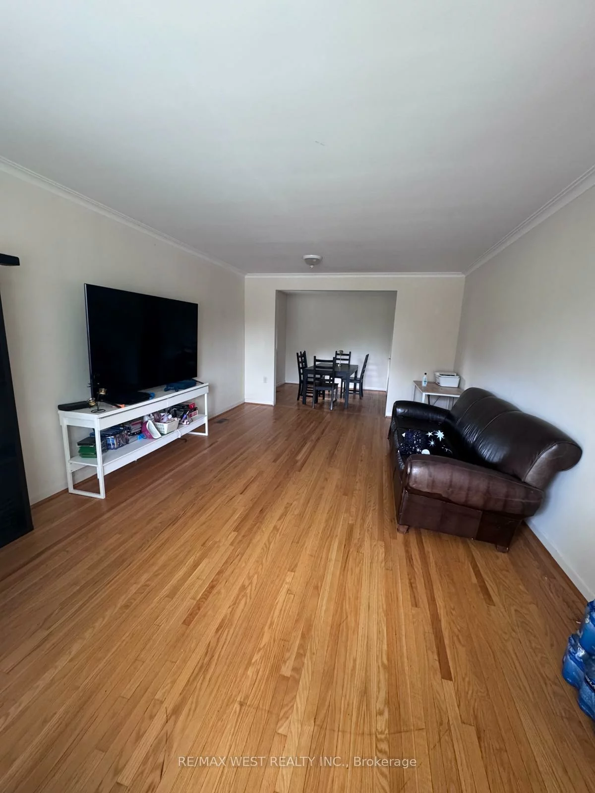 19, Robinglade, Eringate-Centennial-West Deane, Toronto