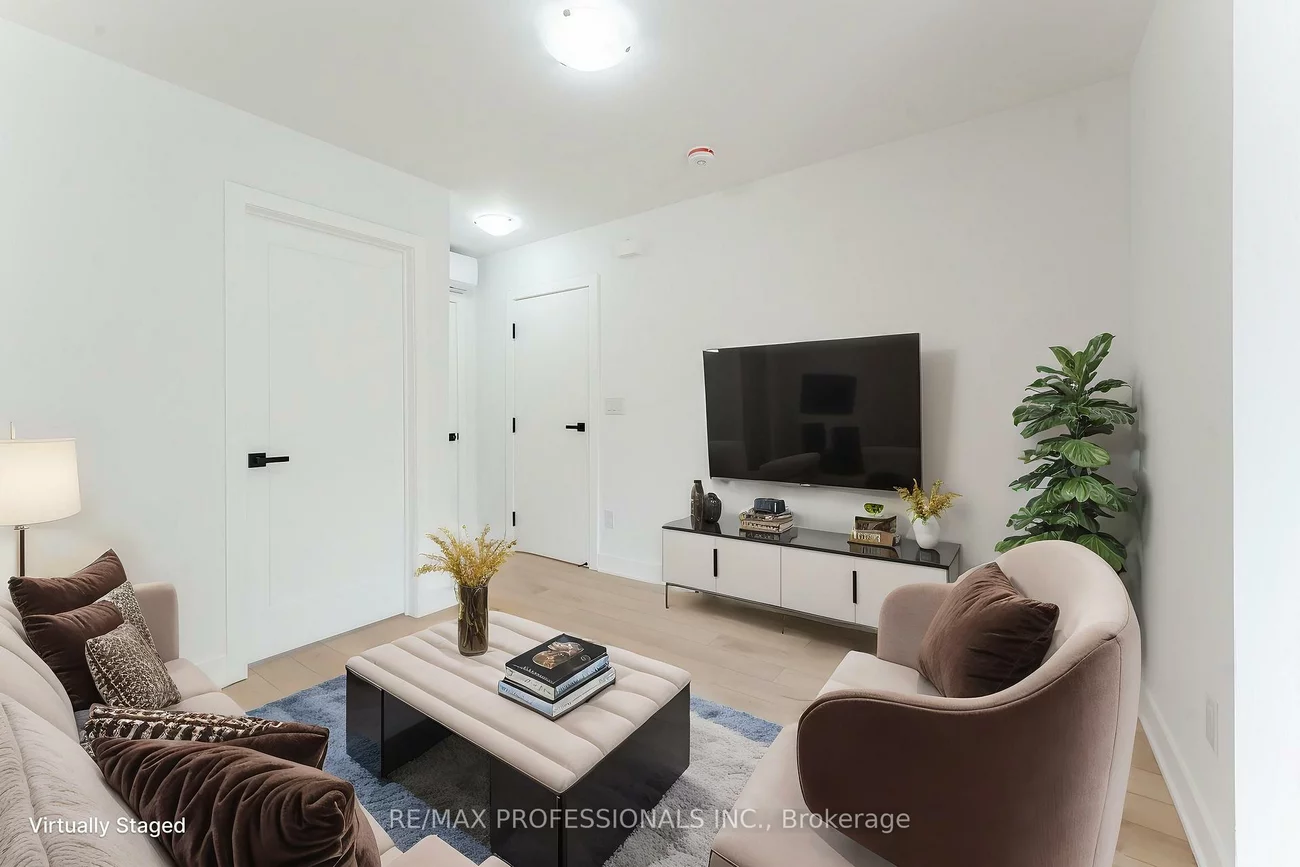 415, Royal York, Mimico, Toronto